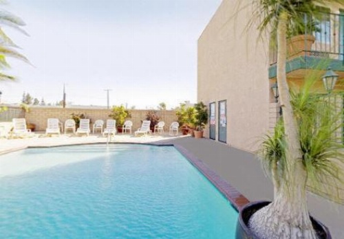 Americas Best Value Inn & Suites - Fontana image 20