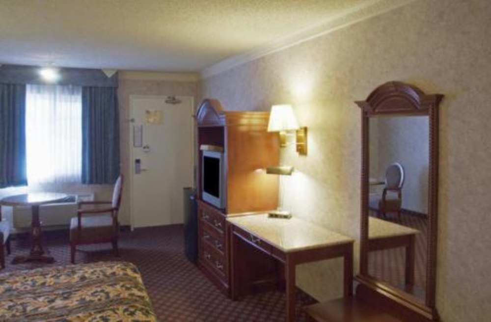 Americas Best Value Inn & Suites - Fontana Image 24