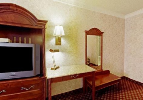 Americas Best Value Inn & Suites - Fontana image 27